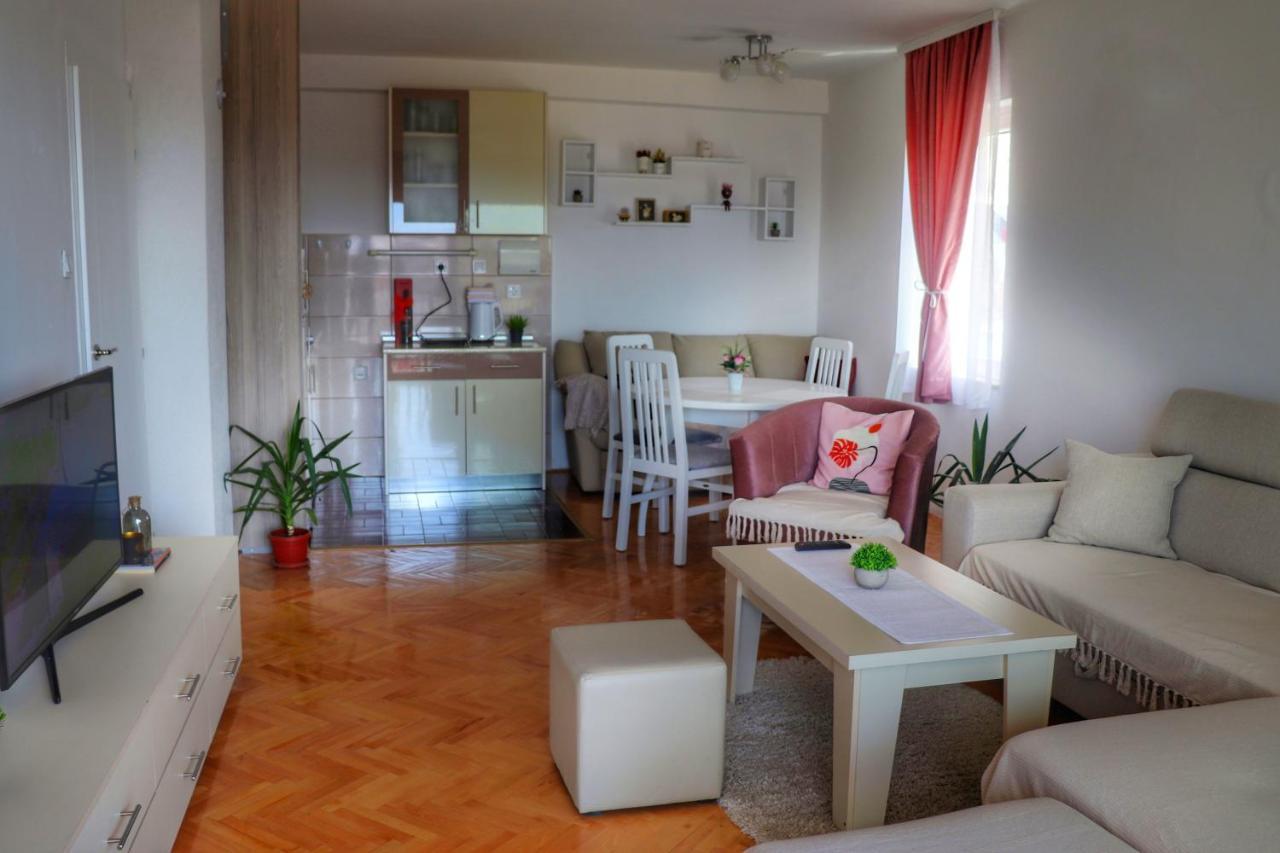 Nadia Apartment Ohrid Bagian luar foto